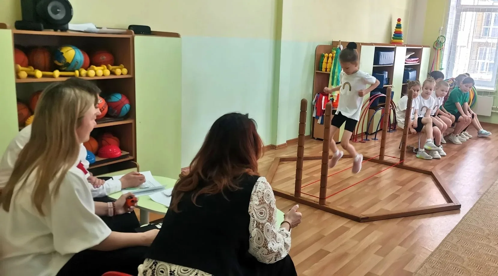 ➡ СОРЕВНОВАНИЯ ПО СПОРТИВНЫМ ПРЫЖКАМ ЧЕРЕЗ РЕЗИНКУ  ✅ 22 апреля в МОУ "Гимназия № 9" состоялся отбор