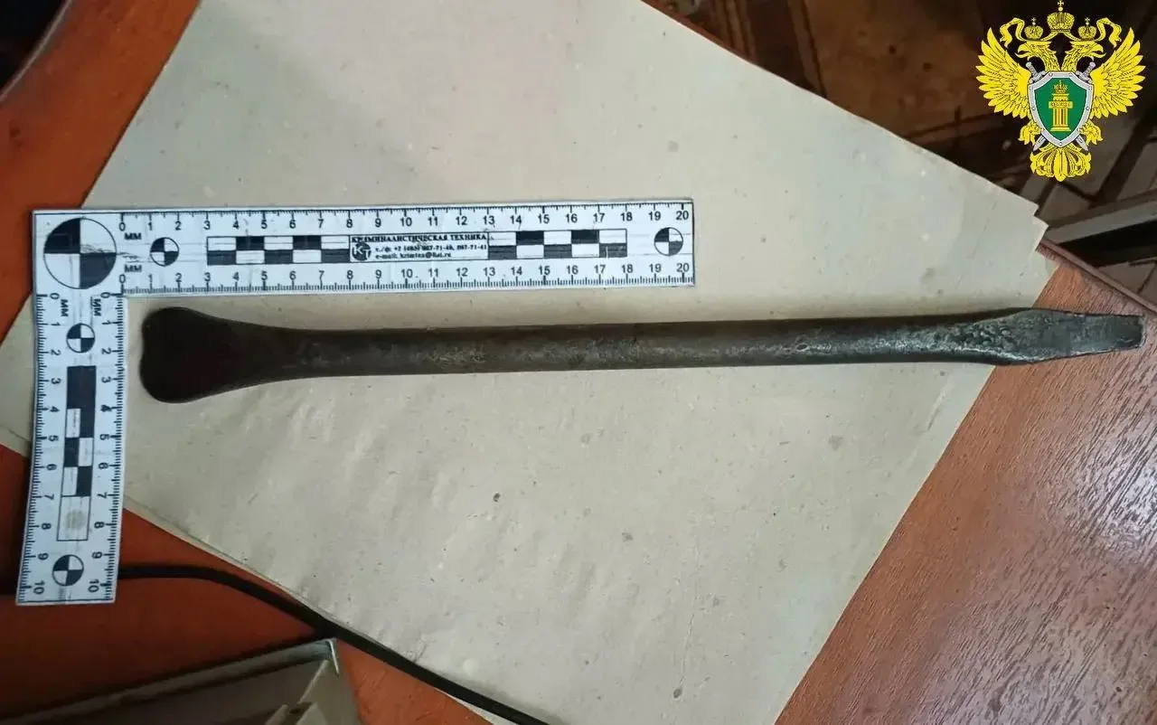 🔨 Пензенец попытался вернуть телефон с помощью монтировки — дело дошло до суда
