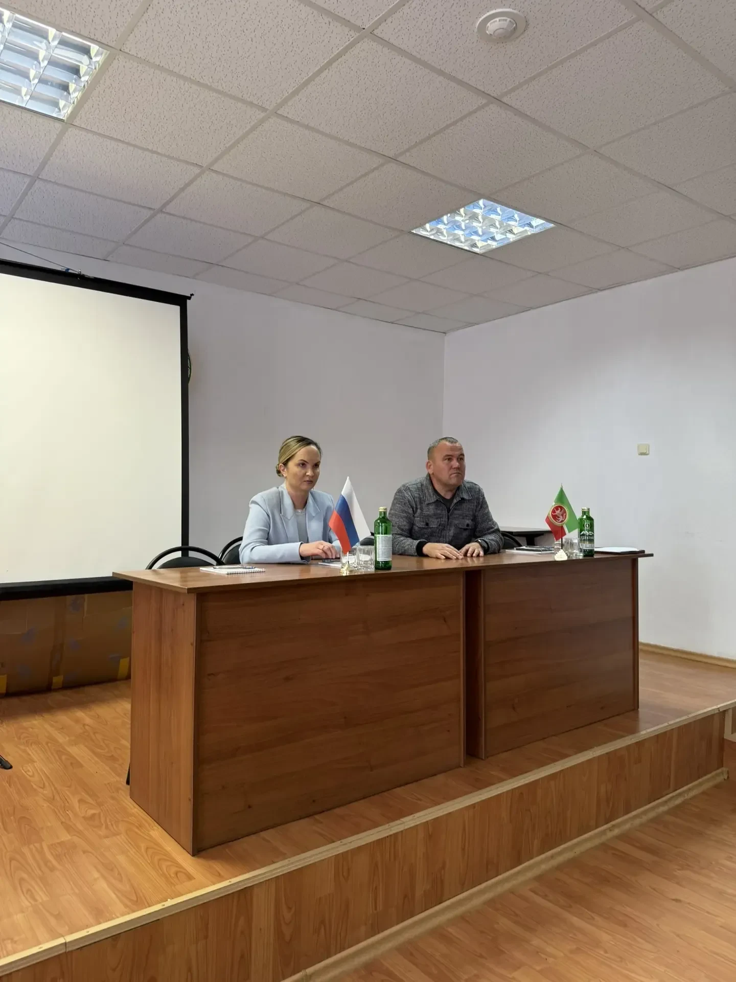 📈 Развитие района и открытый диалог: Эдуард Хасанов встретился с трудовым коллективом ...