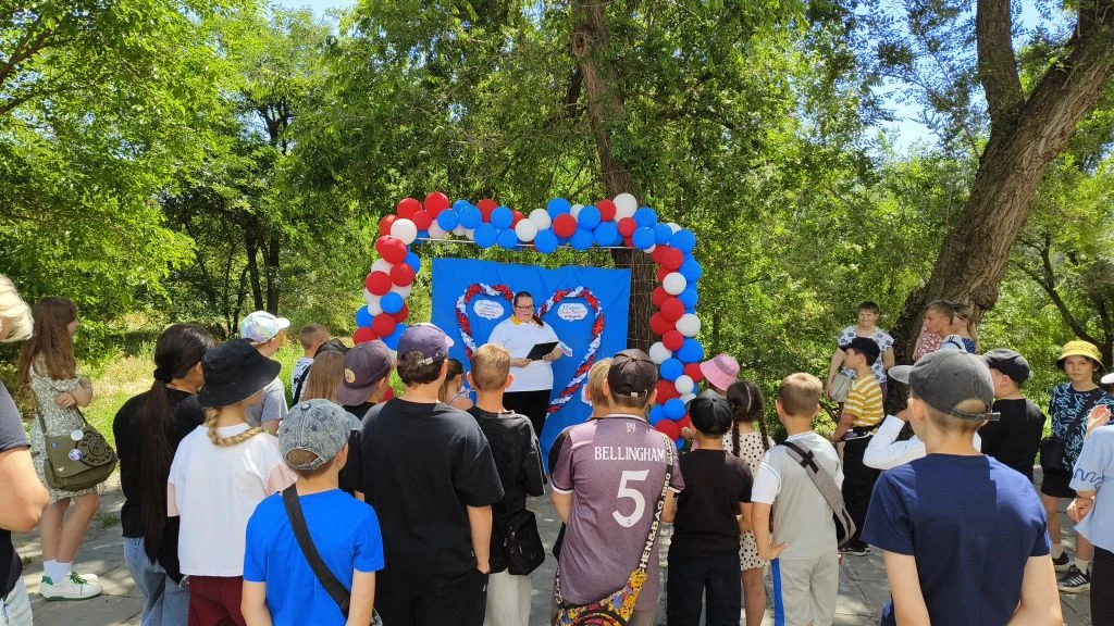 🇷🇺 Благотворительная ярмарка, посвящённая Дню России 🇷🇺

🗓️12 июня в нашей стране ежегодно отме