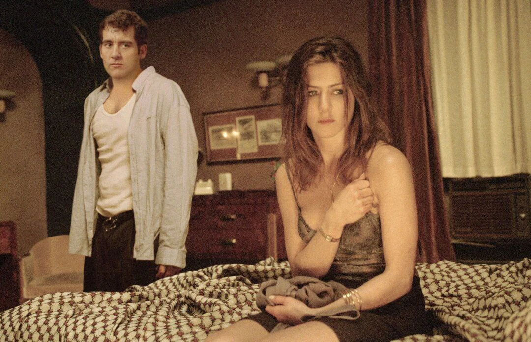 "Цена измены" (Derailed), 2005

Чарли Шайн – ежедневно путешествует на поезде из Лонг-Айленда в Манх