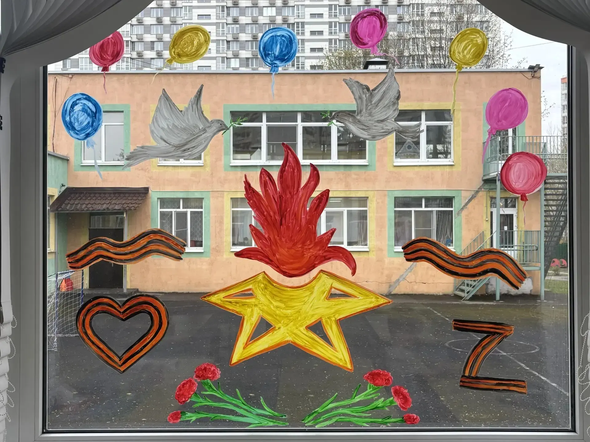 Дошкольное отделение «Родничок» Видновской гимназии ежегодно активно участвует во всероссийской патр