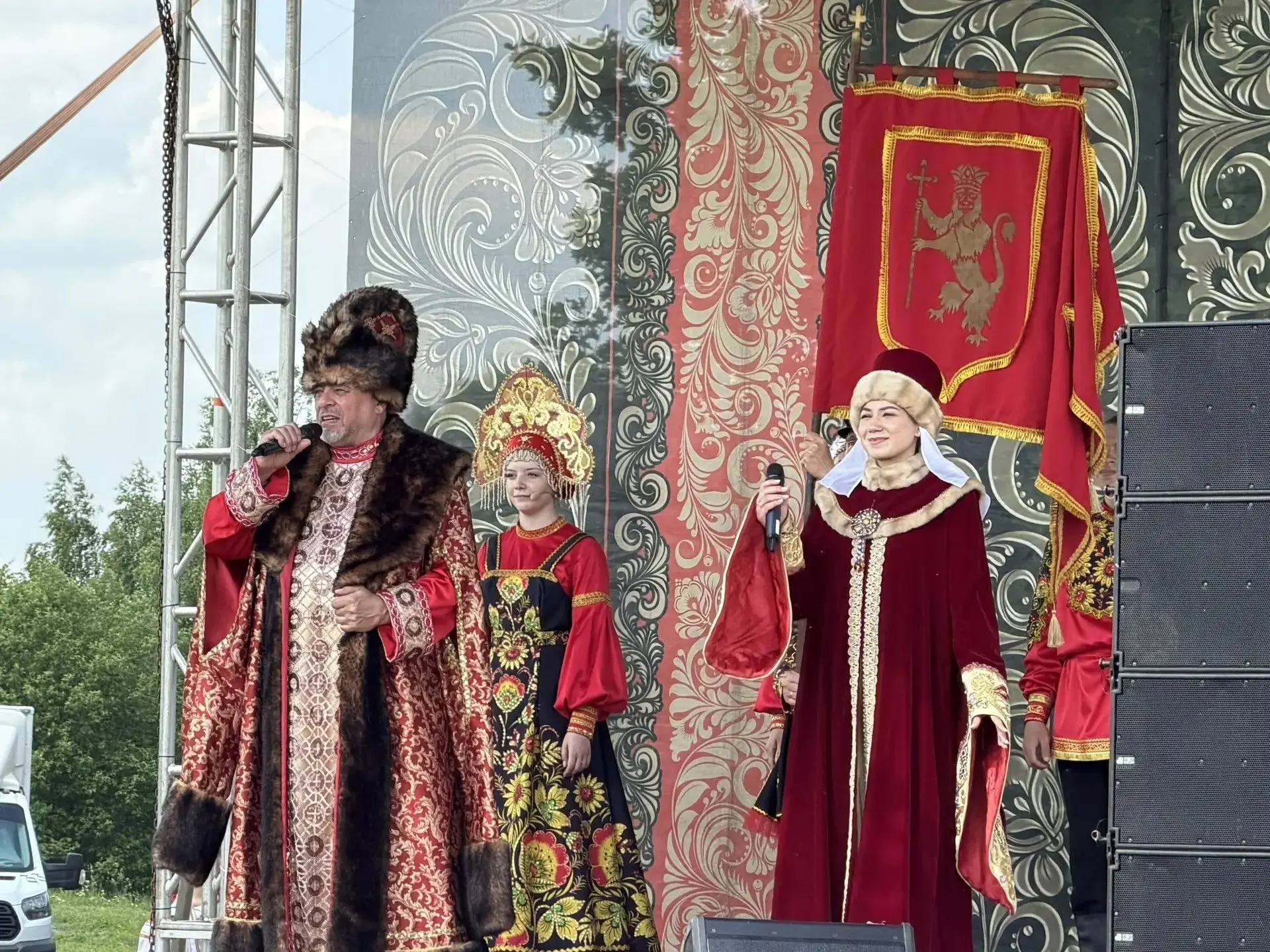 «Сердце земли Владимирской»: праздник силы, дружбы и патриотизма
Накануне Дня России в живописном се