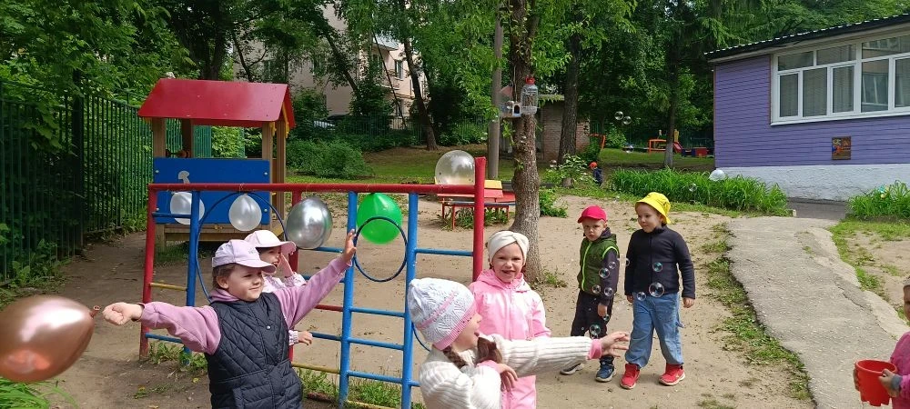 🌞В первый день лета и День защиты детей воспитанники группы №5 «Зайчата» устроили наст...