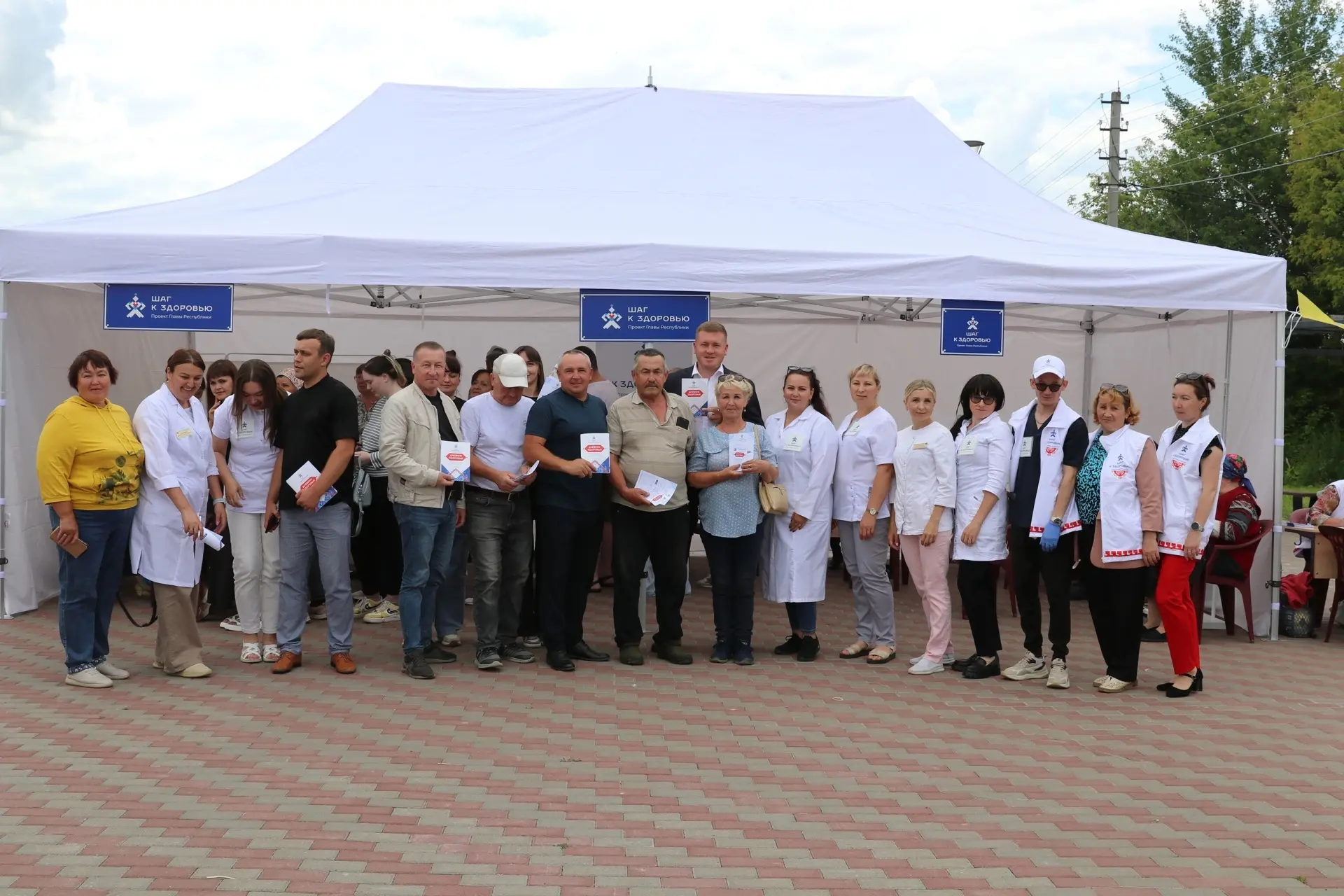 Дорогие медицинские работники и ветераны здравоохранения! Поздравляю вас с профессиональным праздник