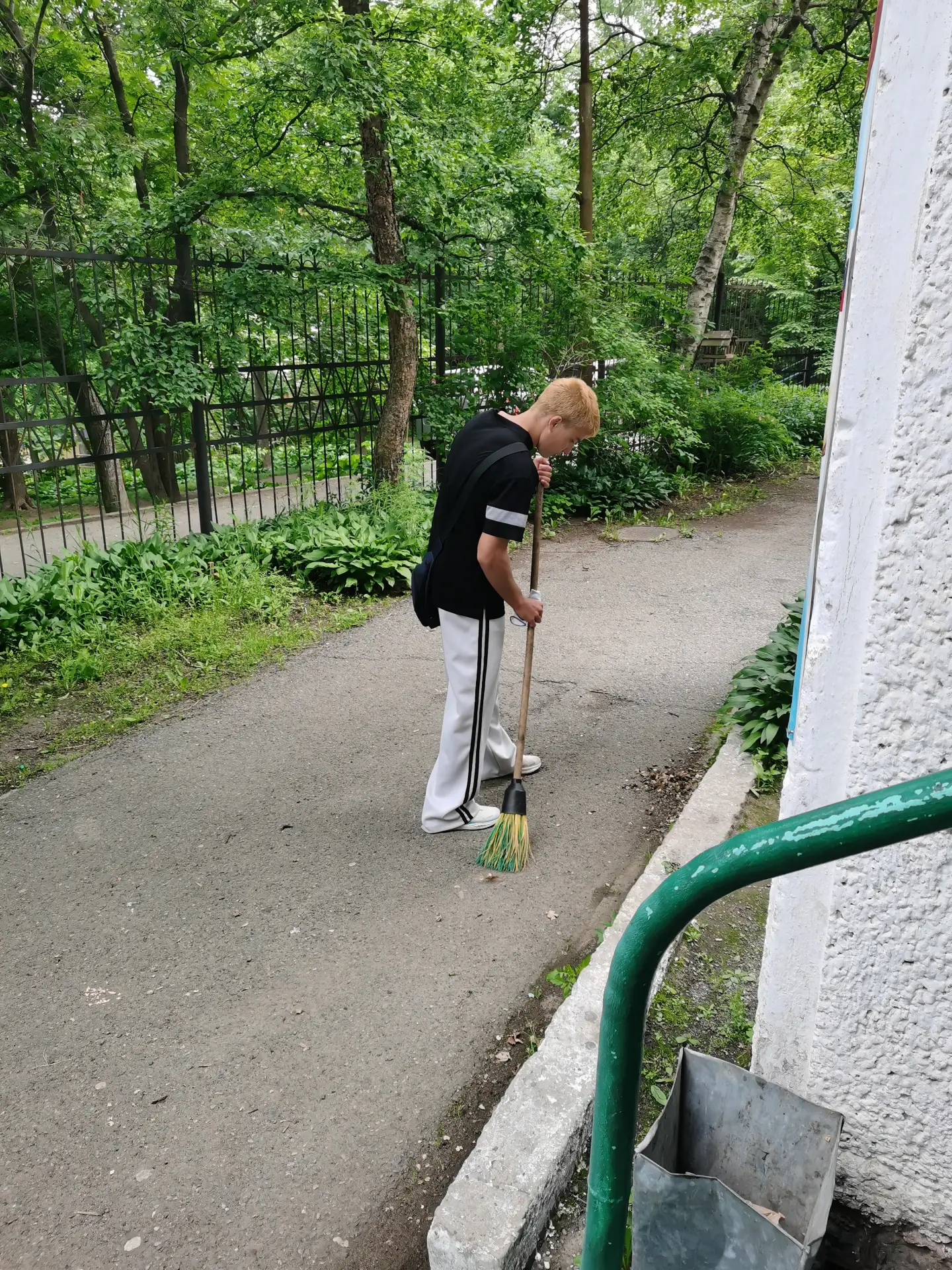 💪 Двор в надёжных руках! 💪

Наша ремонтная бригада не сбавляет оборотов! Каждый день приносит новы