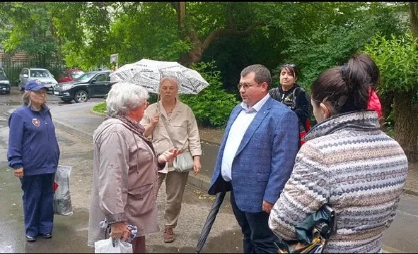 Обход территории Ломоносовского района 

18 июня исполняющий обязанности главы управы Ломоносовского