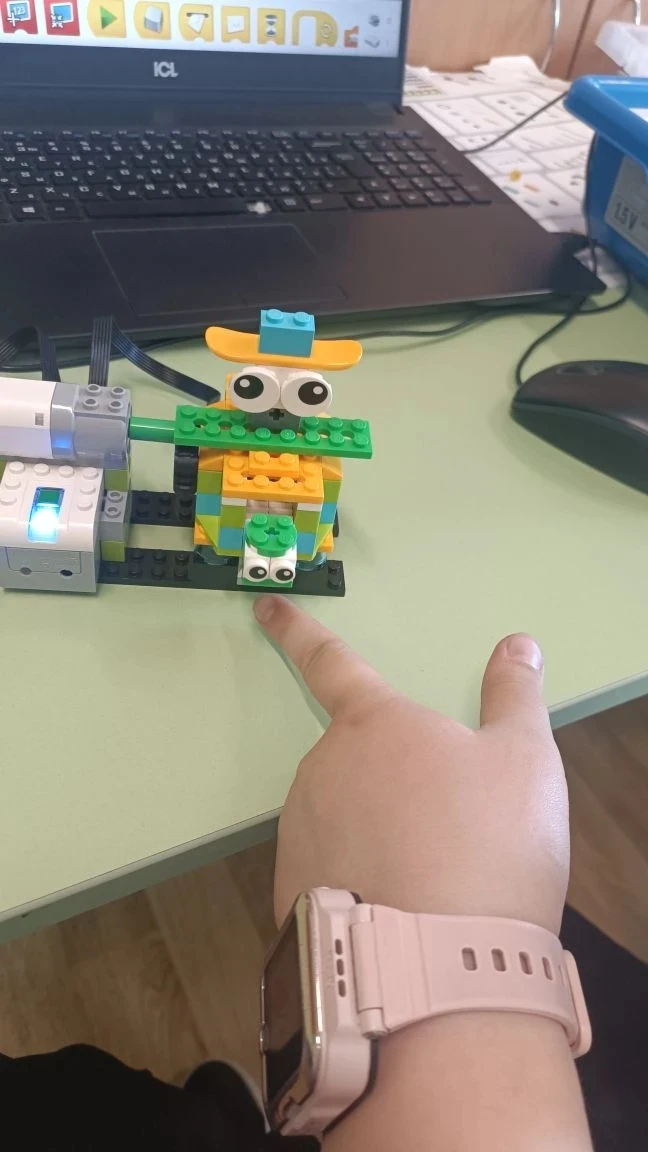 🤖 Финальное занятие в кружке «Робототехника»! ✨  Под чутким руководством Галины Никаноровны ребята п