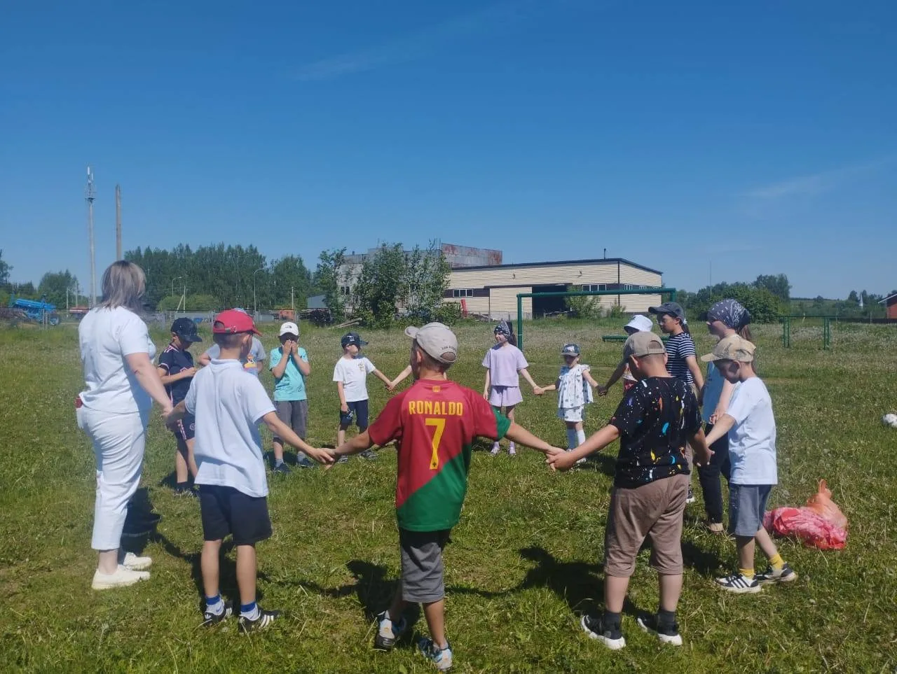 15 августа — День хоровода Мира!