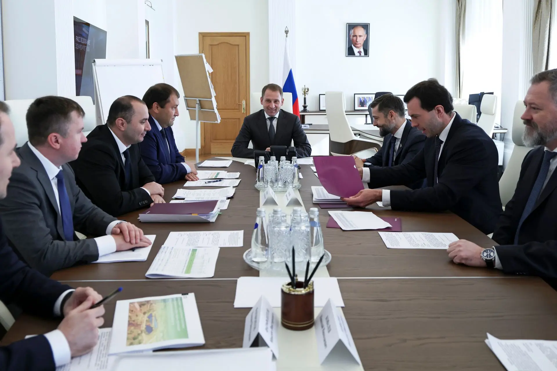 https://www.mnr.gov.ru/press/news/aleksandr_kozlov_raboty_po_likvidatsii_krasnogo_bora_...