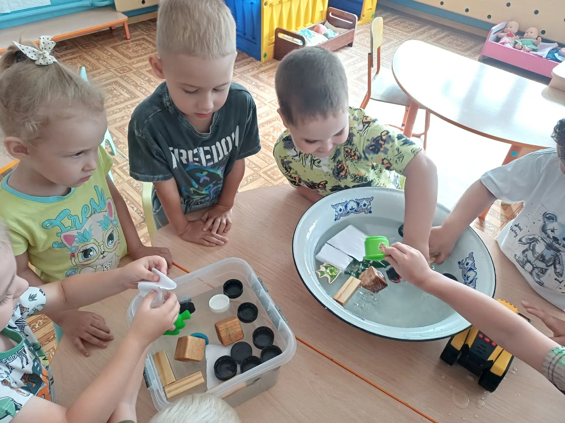 🌿 Волшебный день Ивана Купалы в группе «Малышок» и «Петушок»! 💦

7 июля наши группы превратились в
