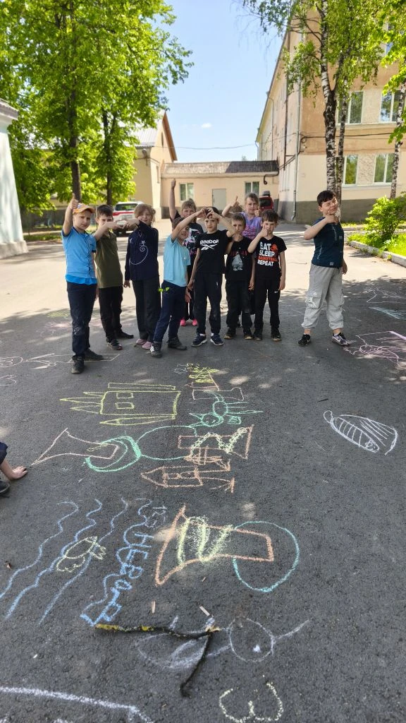 ☀🖍День русского языка в летнем лагере: арт-встреча «Следы нечистой силы»

🌿Друзья! Лето — это не т