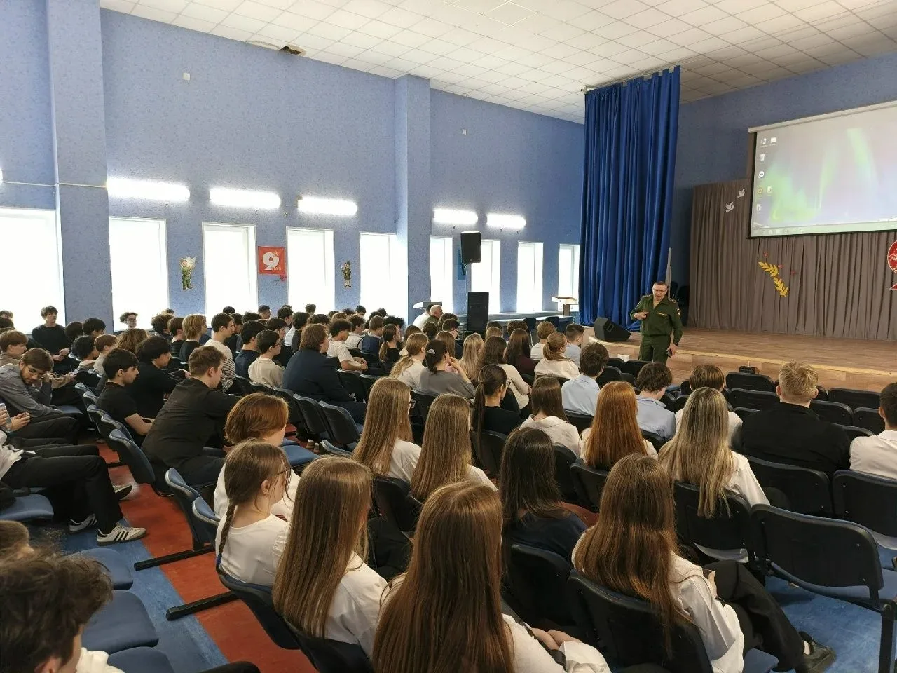 О будущей профессии. Встреча с представителем военного комиссариата города   В преддверии Дня Победы