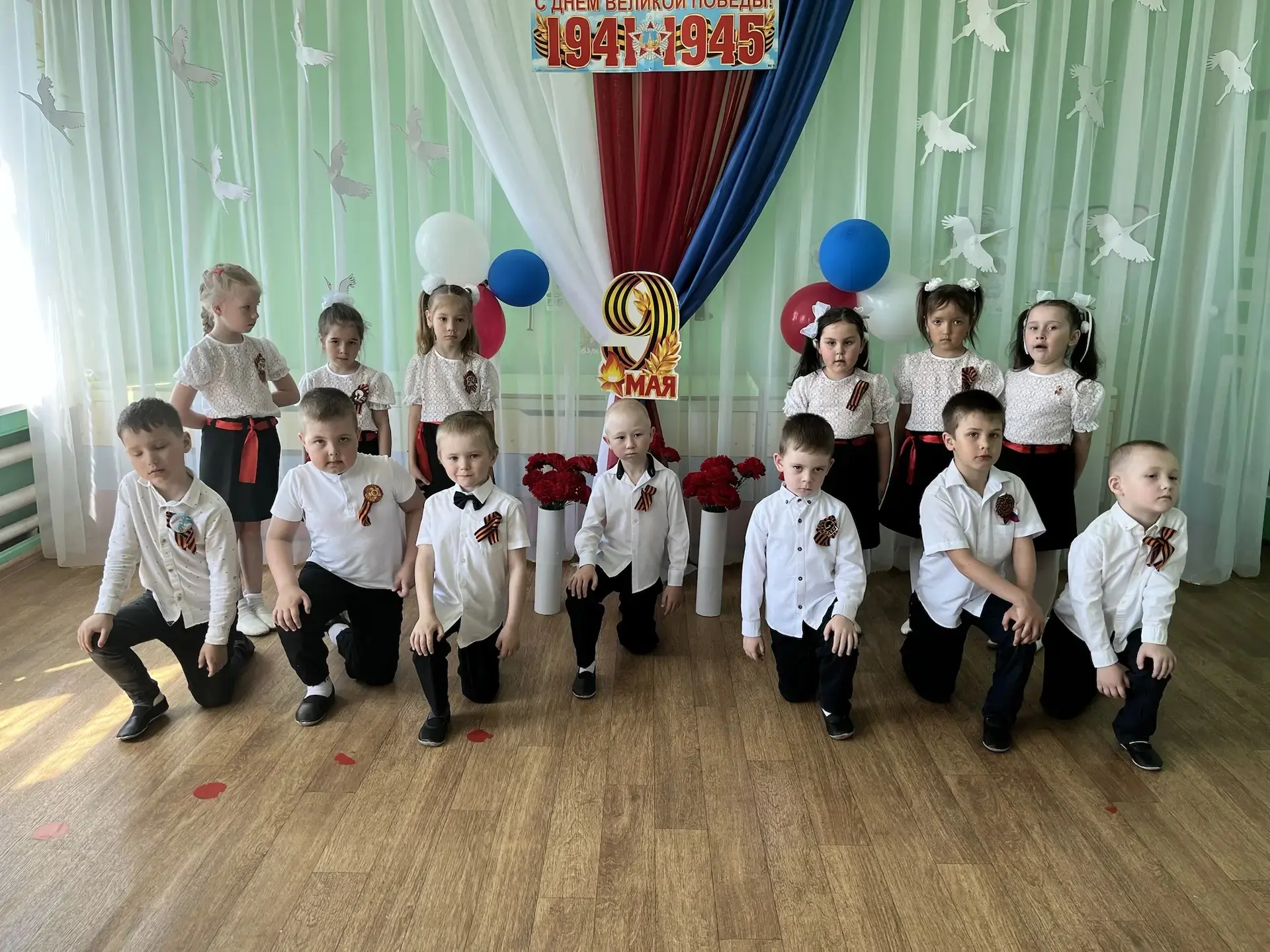 Сегодня в нашем детском саду прошел торжественный утренник, посвященный Дню Победы. Дет...