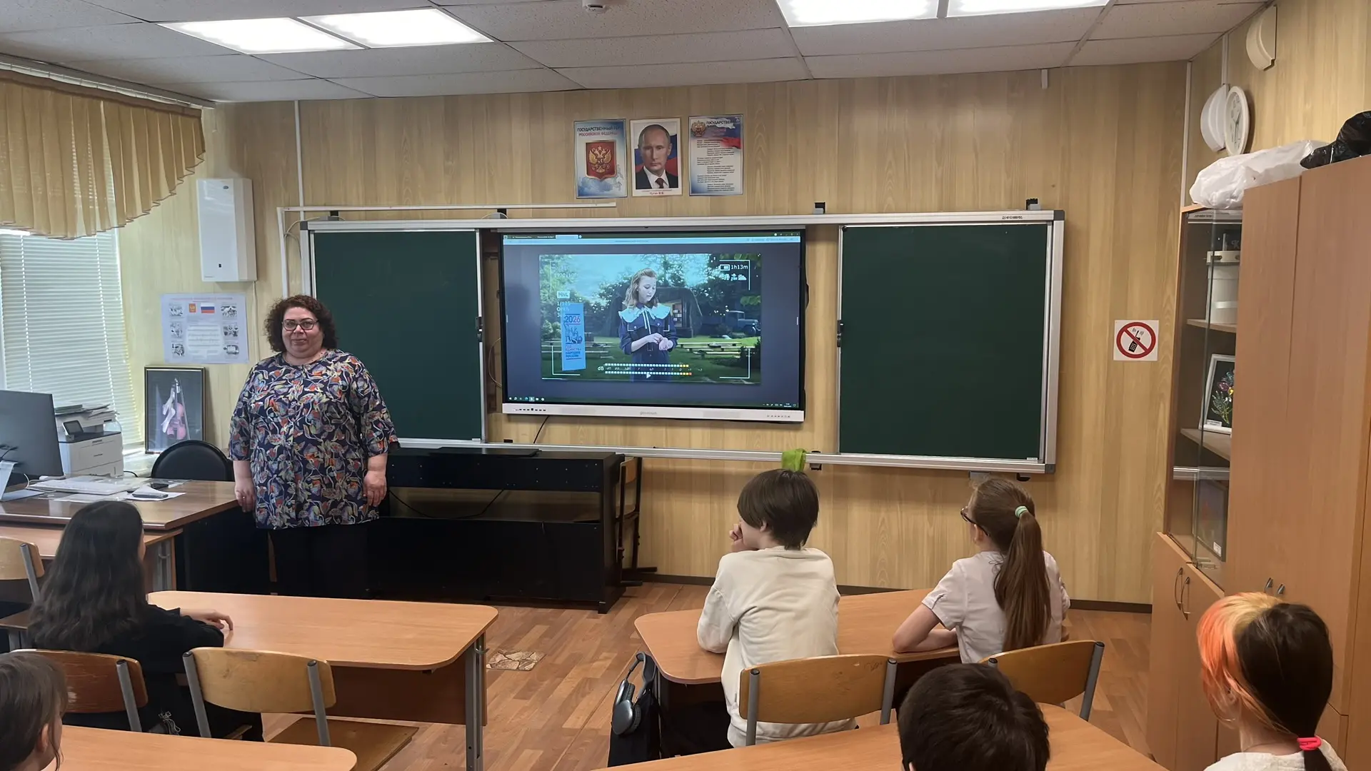 Сегодня на занятии «Разговоры о важном» мы прикоснулись к священной теме — Песням военных лет.  На з
