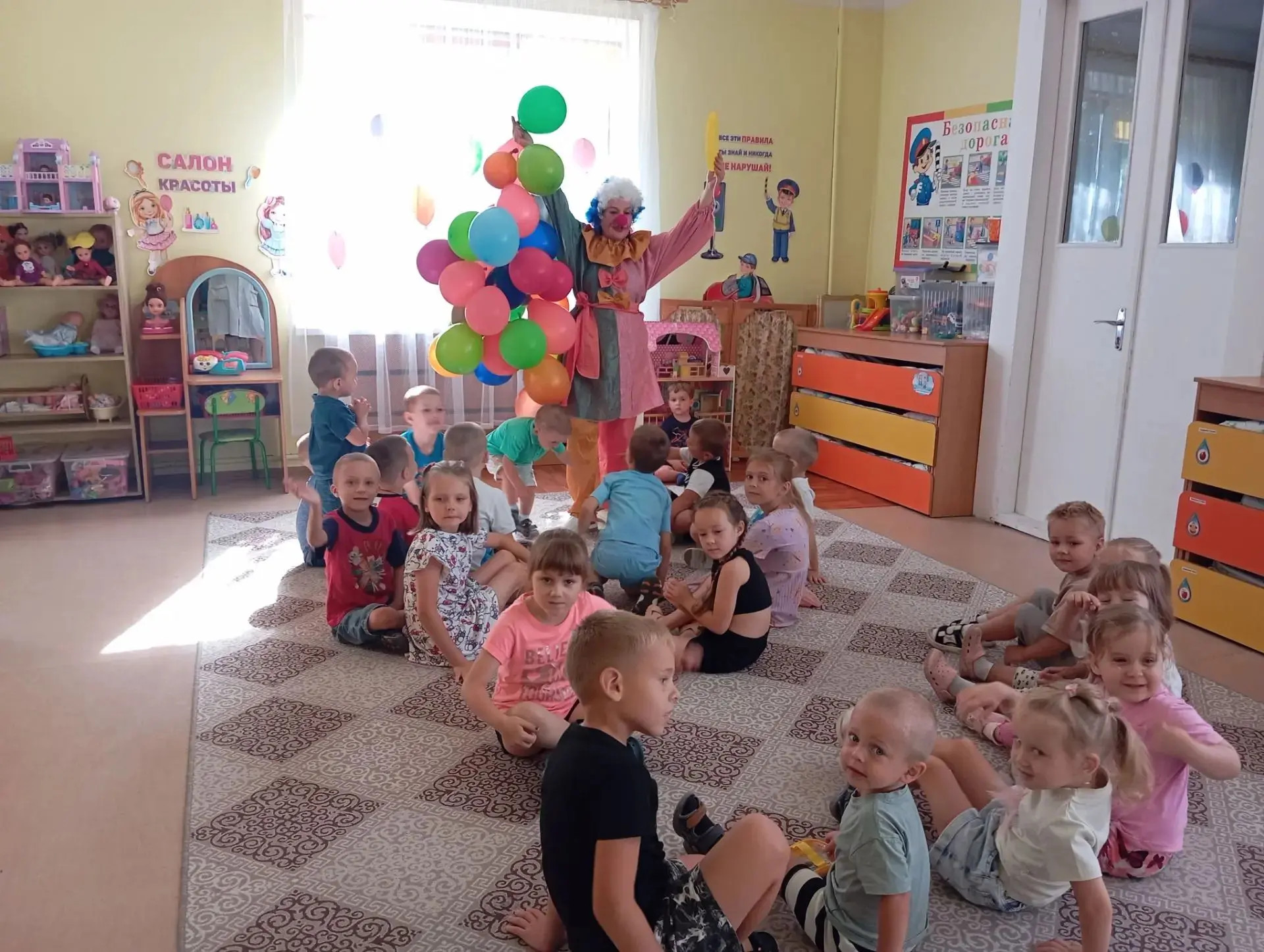 " День воздушного шара в детском саду. "