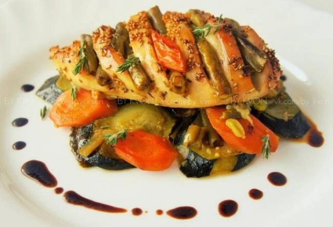 🍲 Куриная грудка на овощной подушке