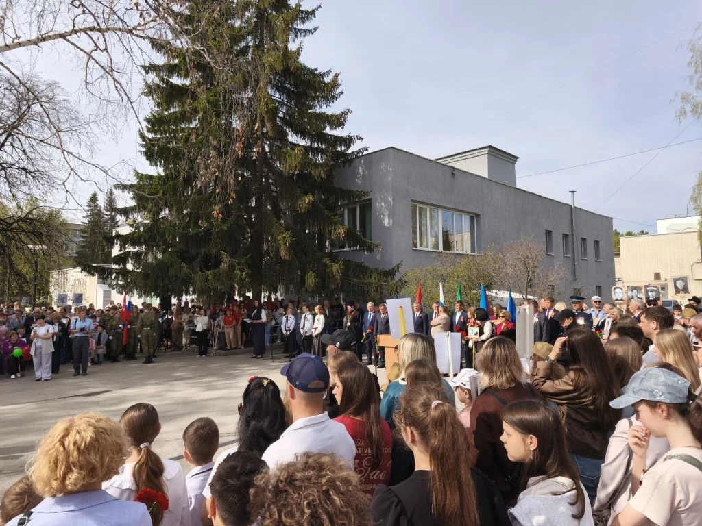🔥 В Краснообск прошёл торжественный митинг, посвящённый 81-й годовщине Победы в Великой Отечественно