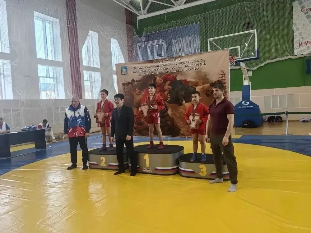#на_спорте💪   🎊Поздравляем Гайнаншина Эдуарда, ученика 3З класса МАОУ СОШ №6 г.  Южно-Сахалинска, ко