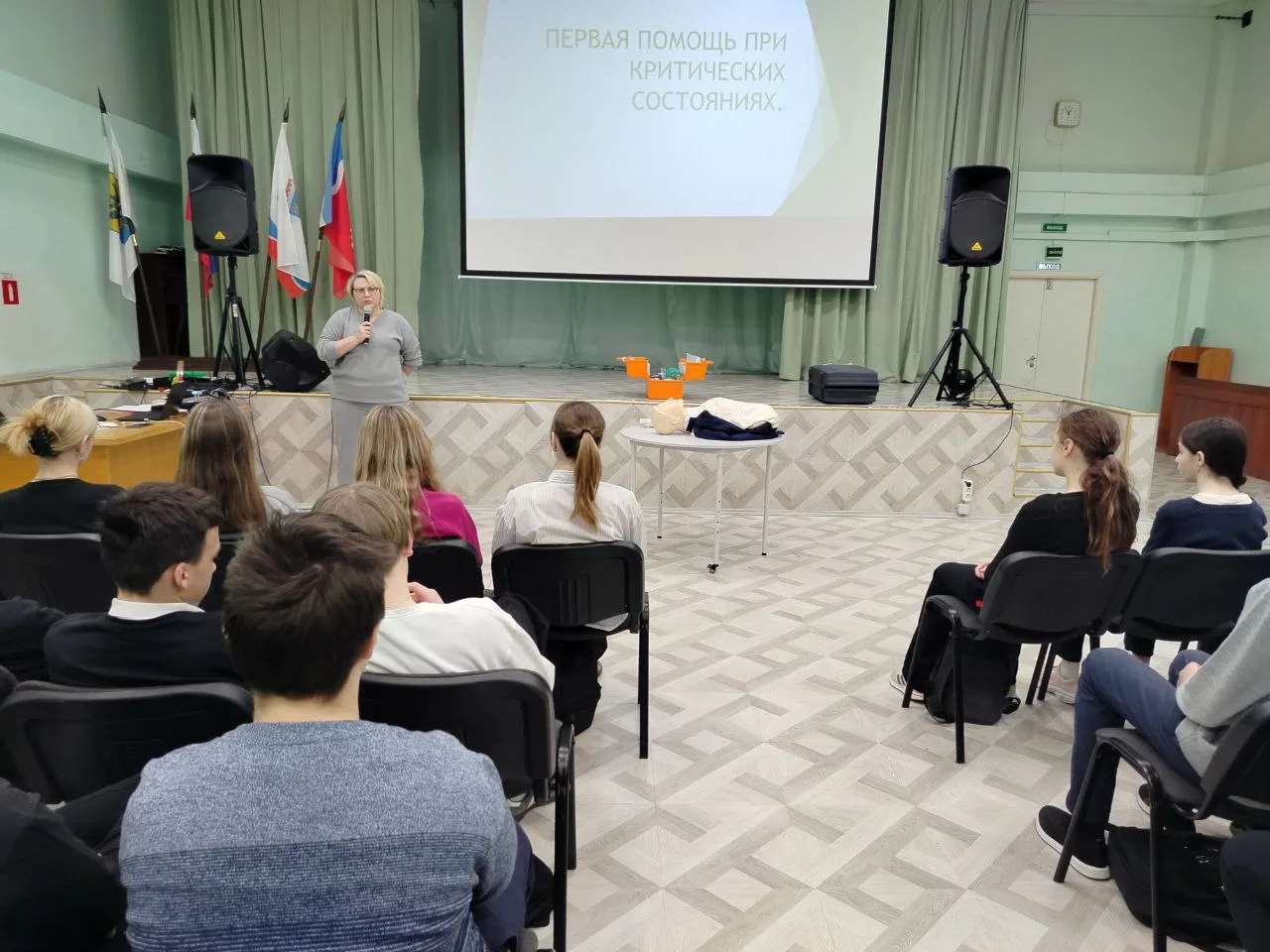 🌟Мы продолжаем нашу традиционную серию встреч «Разговоры о важном с мамами»! 🏥Сегодня для семиклассн