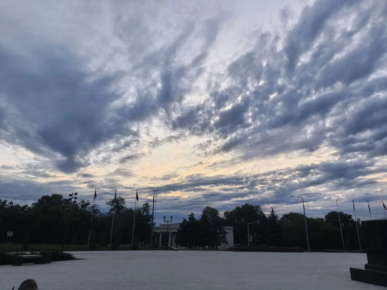 Доброе утро 💕

Если бы у вас было одно желание от золотой рыбки, что загадали?