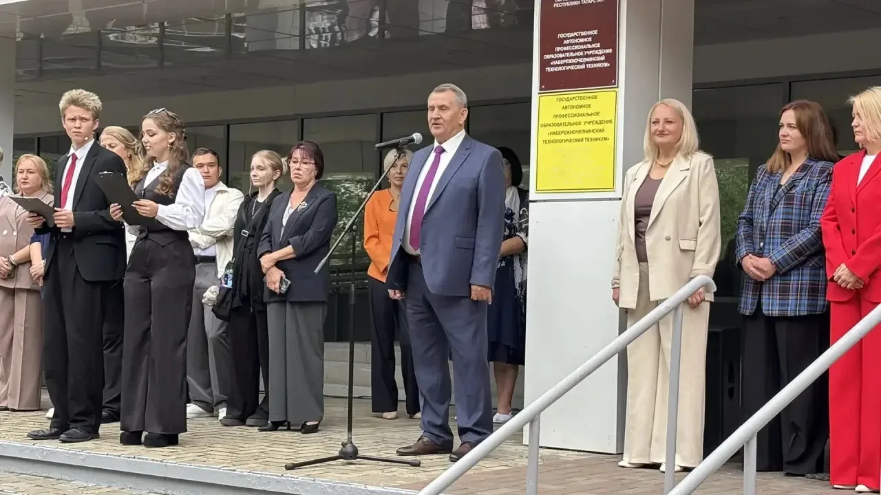 С новым этапом, первокурсники! 💥
