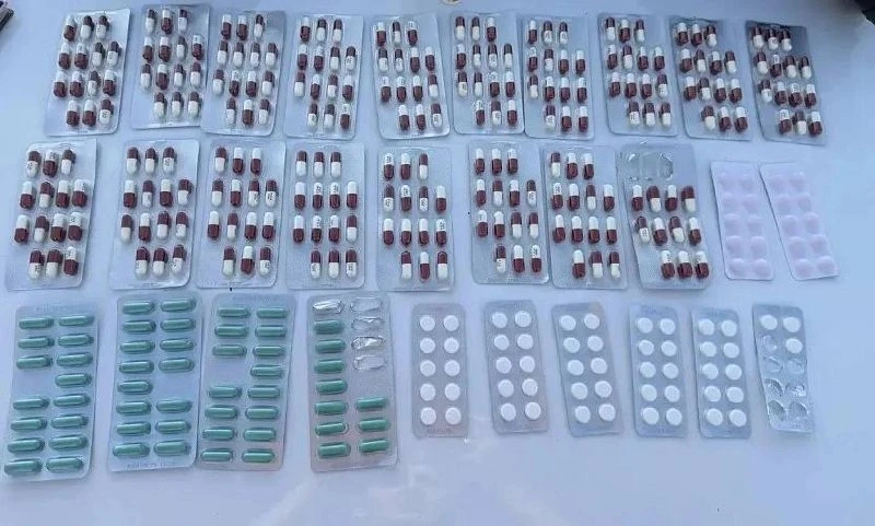 30 блистеров с запрещёнными веществами изъяли у приезжего в станице Егорлыкской