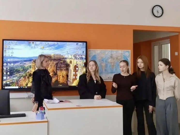 👑 Мисс Старшеклассница: Секреты SMM от Александры Баранниковой!  🌟26 февраля в рамках конкурса "Мисс