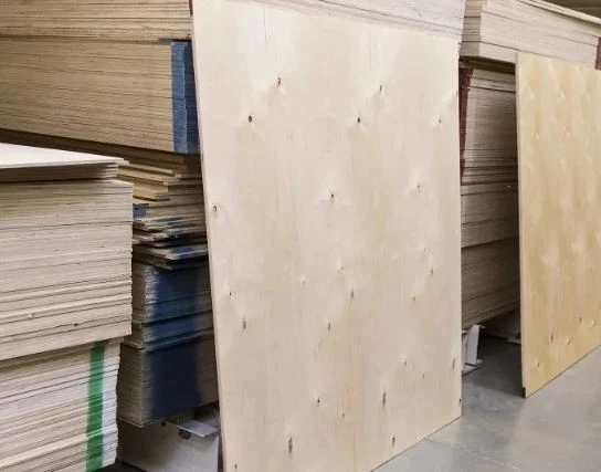 Из Кировской области начали экспортировать фанеру в Мексику    18 мая впервые была произведена отпра