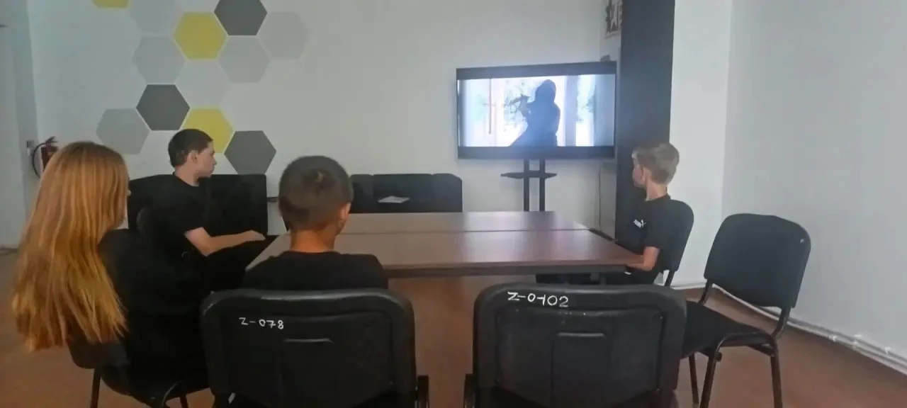 Специалист Центра Альбина Гареева провела квест - игру в рамках программы «Антитеррор» ...