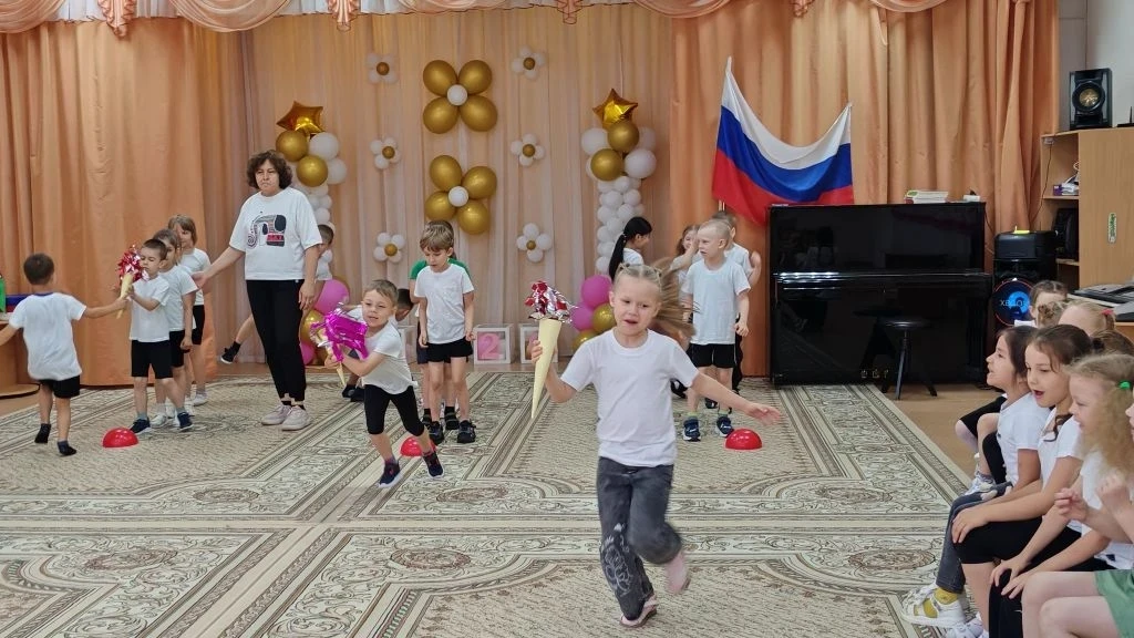 ❤️ С Днём рождения, Россия! Как это было в нашем саду

Сегодня в первом корпусе детского сада было п