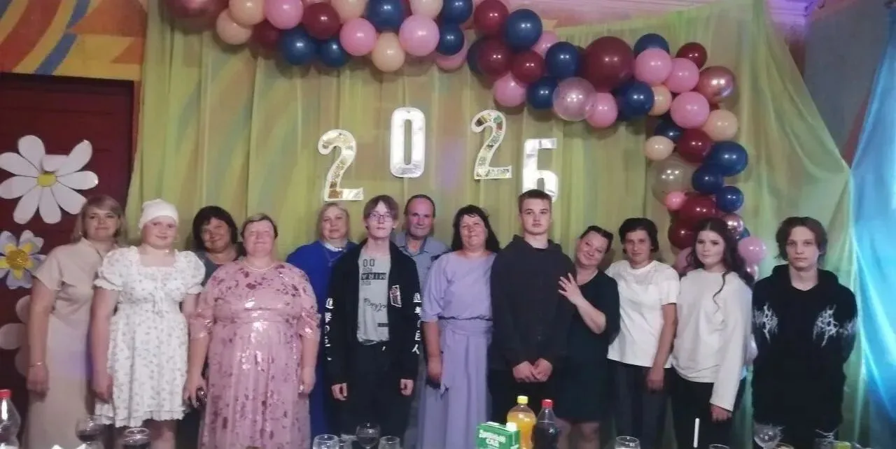 В Плавенском сельском Доме культуры состоялся праздничный вечер «Бал выпускников», посвящённый выпус