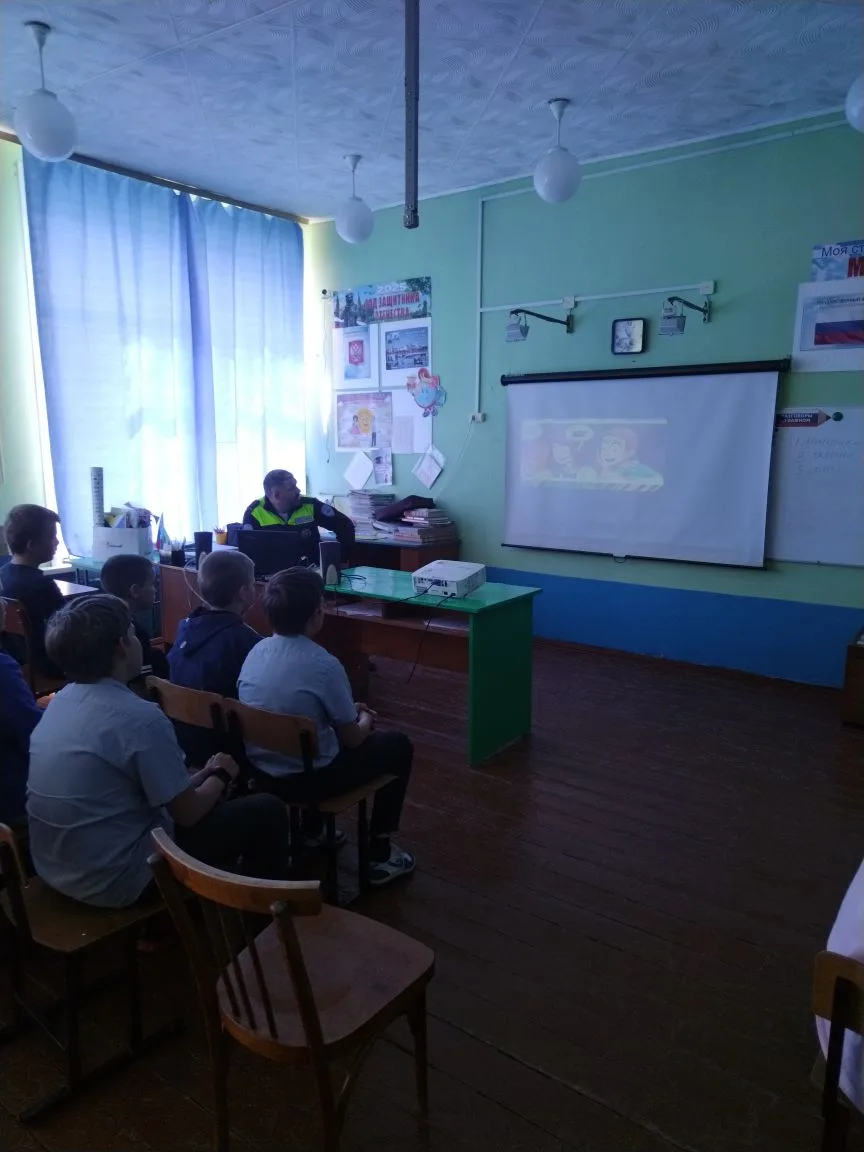Сотрудниками Отделения Госавтоинспекции города Заринска для  Новозыряновских  школьнико...