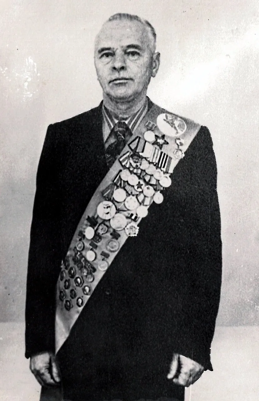 Наши ветераны ⭐  105 лет назад родился выдающийся советский спортсмен,  выпускник 1-й Московской арт
