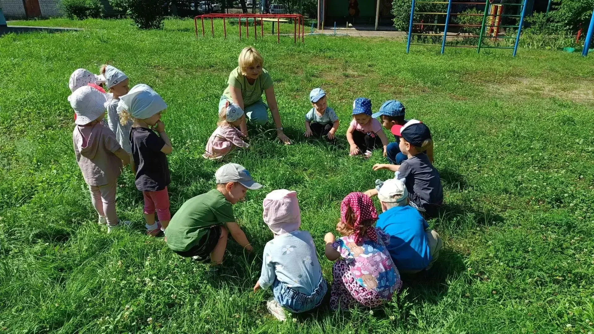 Солнце, 🌼воздух🧚‍♀️ и спорт 🏊‍♂️— наши лучшие друзья!👬🧘‍♂️👭🧑‍🤝‍🧑#детскийсад172врн
