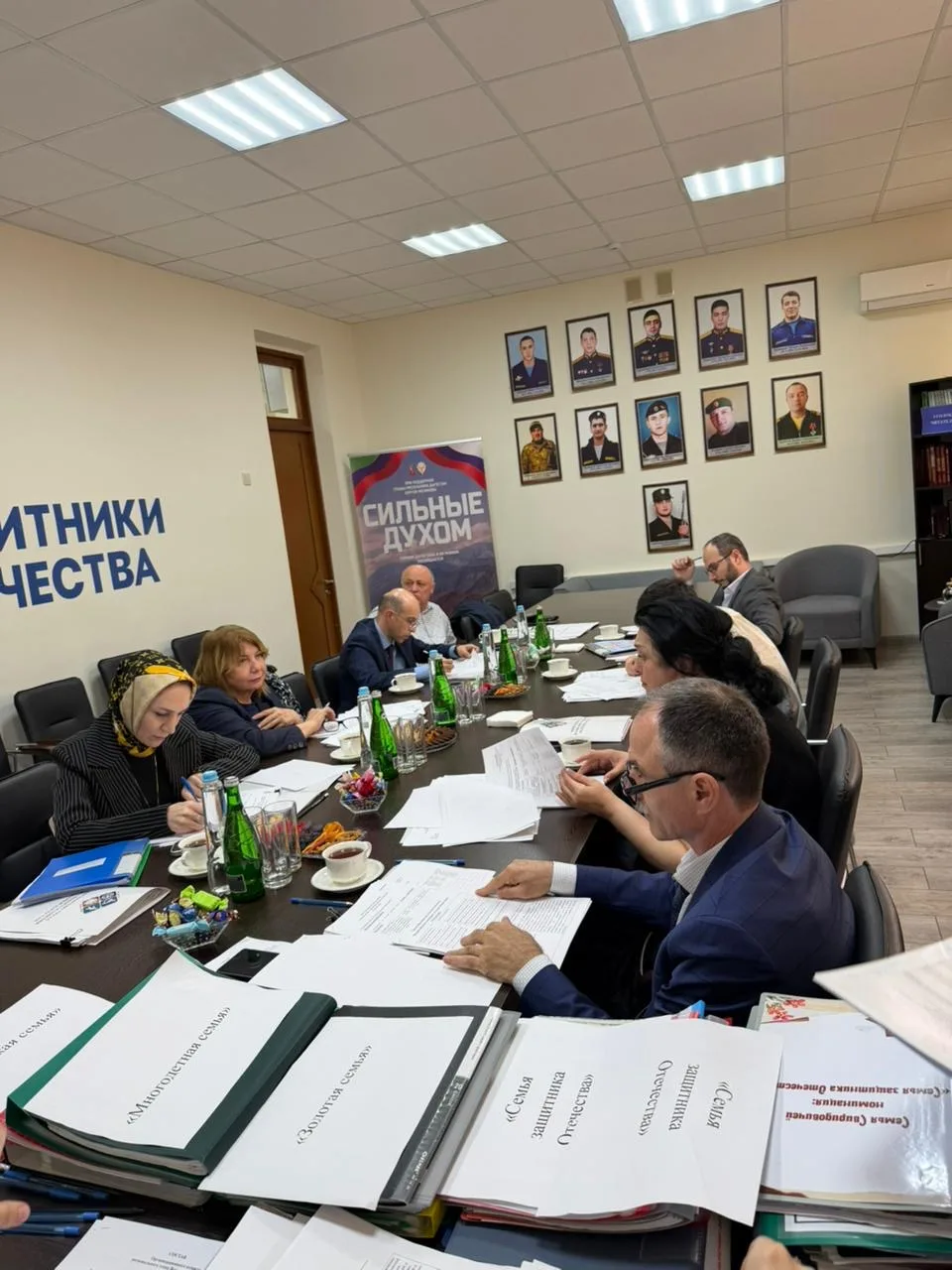 🏆 В Минтруда Дагестана подвели итоги регионального этапа конкурса «Семья года»  Накануне состоялось 