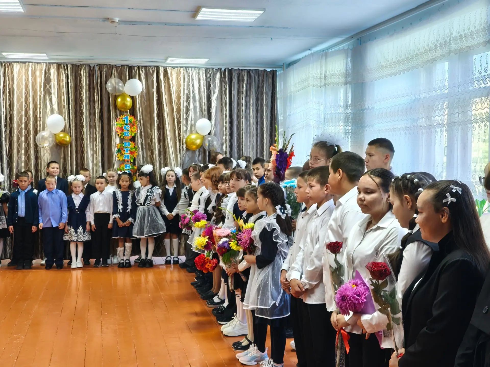 💐Первое сентября выдалось по-настоящему тёплым - и не только на градуснике! Сегодня шк...
