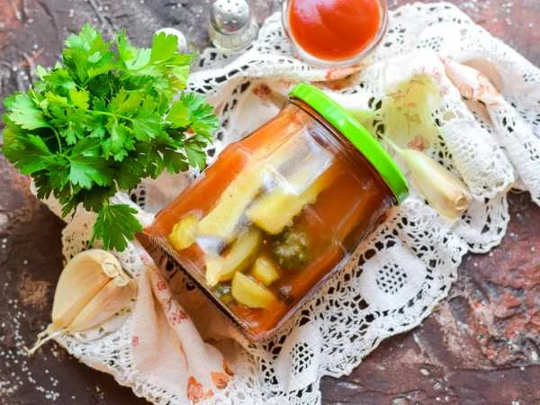 ОГУРЦЫ С ТОМАТНЫМ СОУСОМ