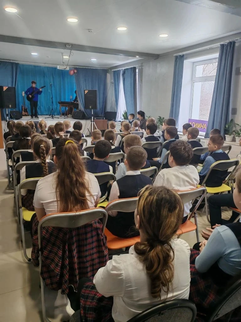 🎼 МУЗЫКАЛЬНЫЙ ПОДАРОК  ДЛЯ ГИМНАЗИСТОВ МЛАДШИХ КЛАССОВ   🎹🎤 Учащиеся музыкального отделения детской 