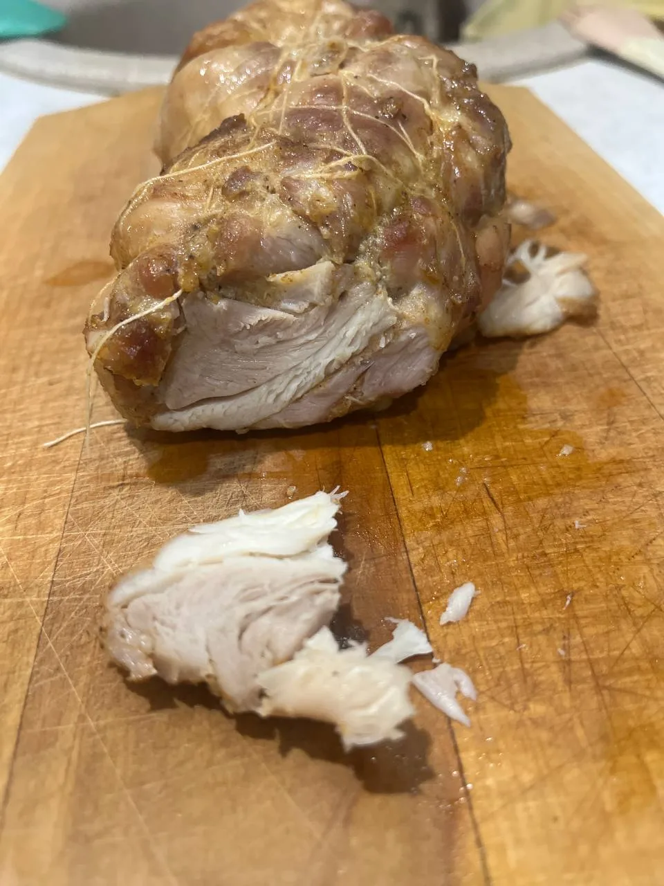 Очередной домашний рулет из куриного бедра😃 ну это очень вкусно-попробуйте сделать☺️🤪

Максим прош