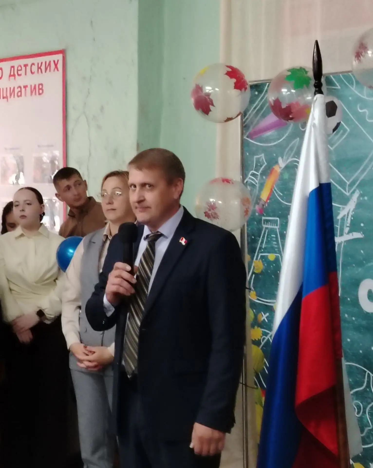 1 сентября в Большеуковском районе прошли торжественные линейки, посвященные Дню знаний.