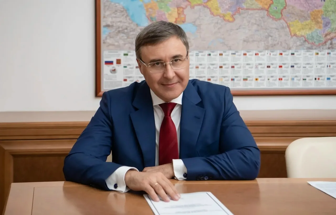 Поздравление главы Минобрнауки России Валерия Фалькова с Днем знаний