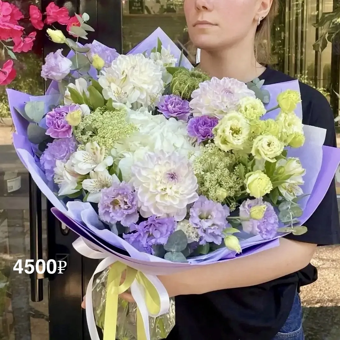 А мы во всю принимаем заказы на букеты к 1 сентября ! 💐