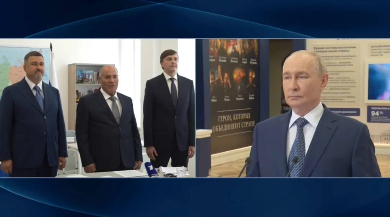 Владимир Путин по видеосвязи принял участие в церемонии открытия школ в пяти регионах с...