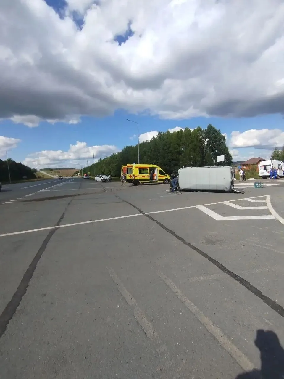 ⚠️ На трассе А-151 возле деревни Караклы в Канашском округе столкнулись УАЗ и Lada Granta.