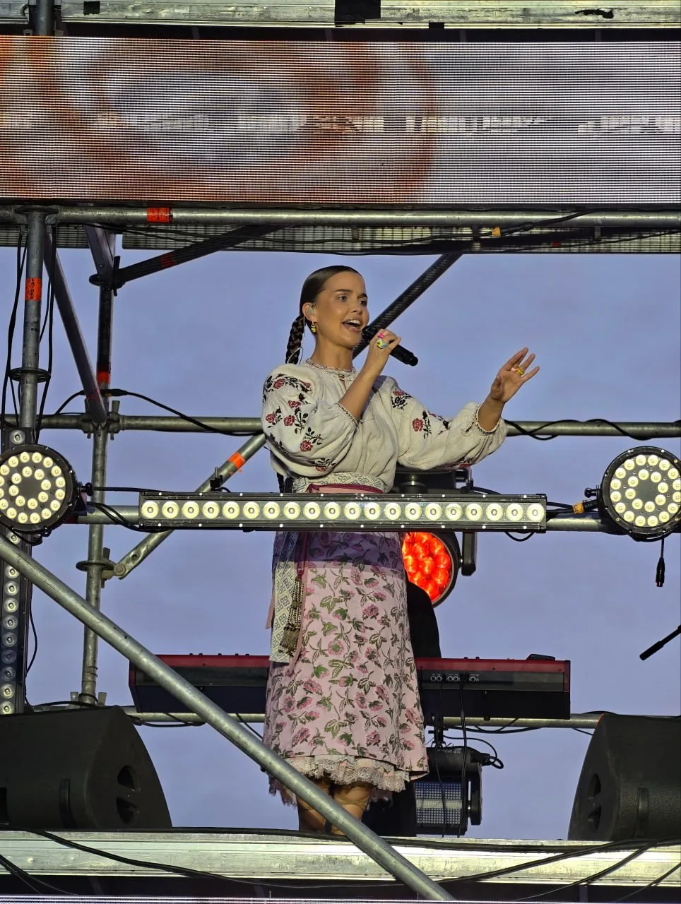 Невероятная Татьяна Куртукова на концерте вчера в Перми! Фото Родион Балков

Подпишись max.ru/vikipe