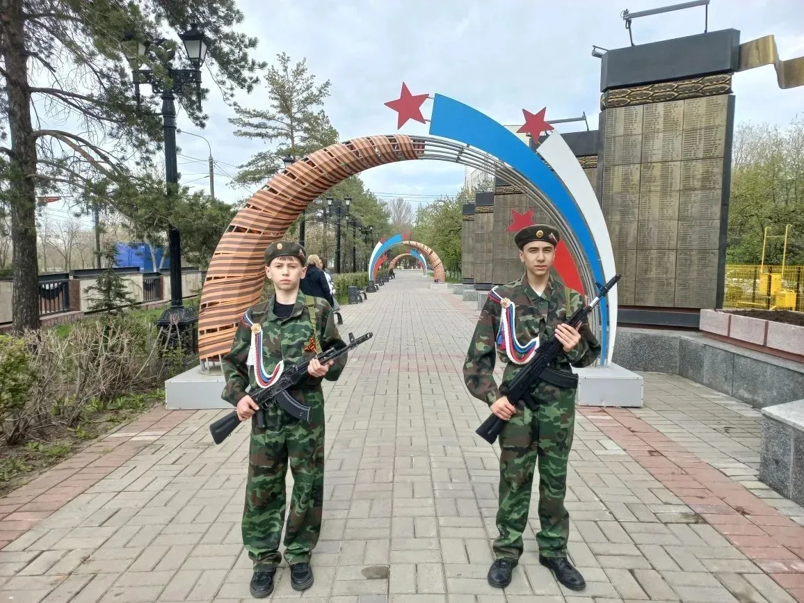 💥Наши учащиеся приняли эстафету памяти к несению Вахты у Вечного огня.  «Пост №1» — это не просто де