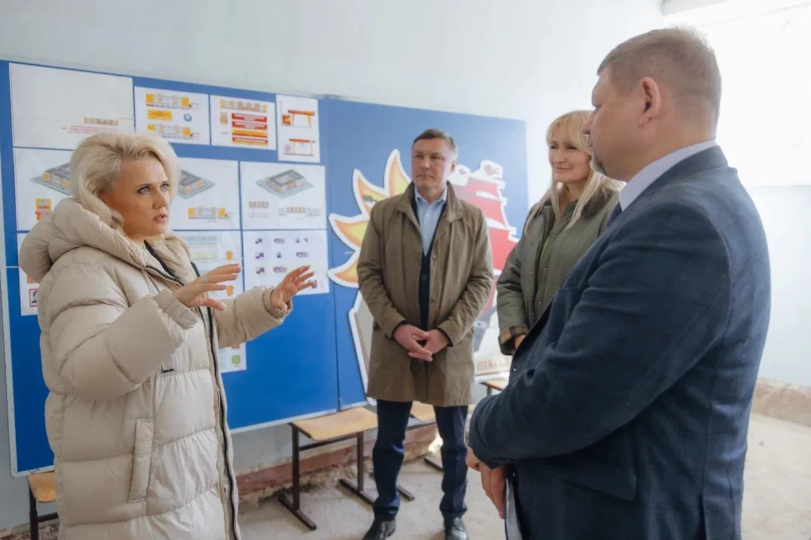 44 года назад чебоксарская школа № 2 распахнула свои двери. За эти годы здесь сложились...