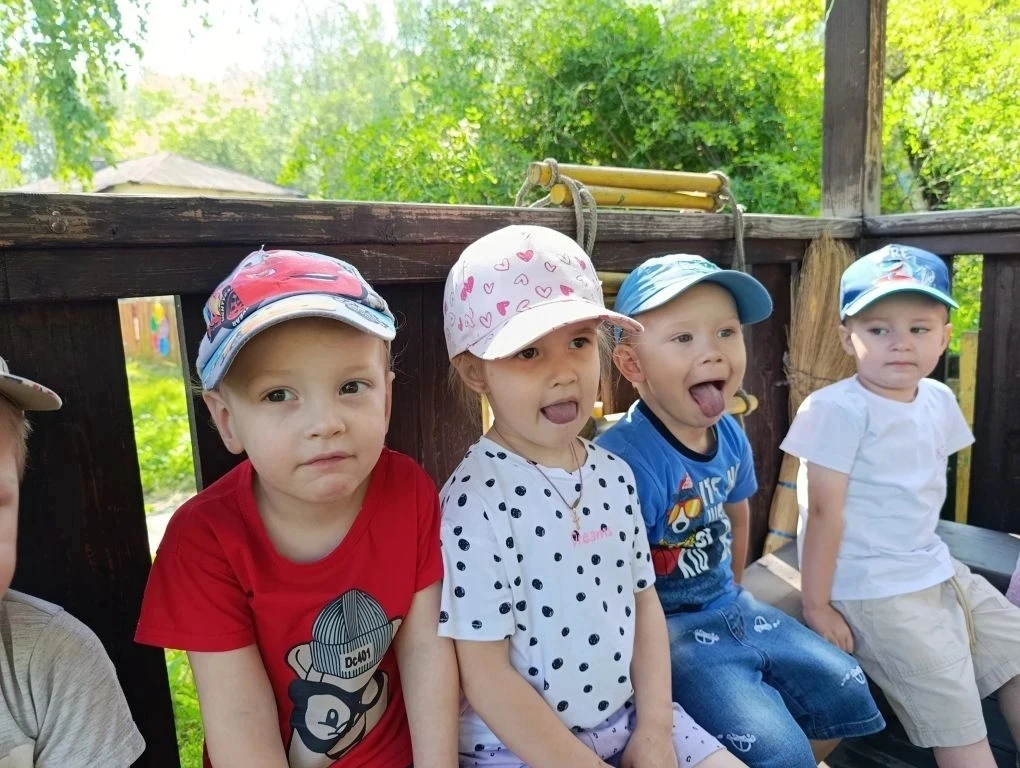 Веселая логоминутка с Лисой Алисой для ребят раннего и младшего возраста.