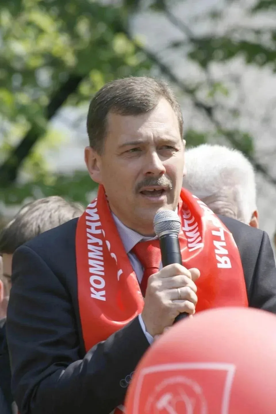 Сегодня отмечает 57-й день рождения Константин Ашифин, соучредитель строительной компан...